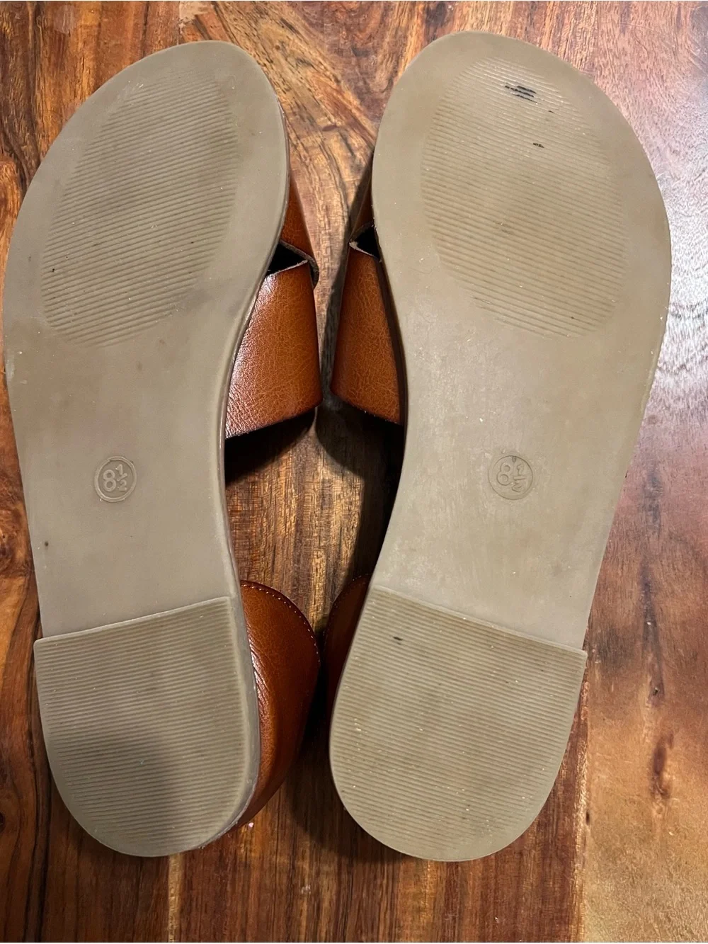 Cynthia Rowley Fiona Cognac Cross Strap Flat Sandals Women’s 8.5 M